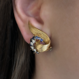 Kutchinsky-Sapphire-Diamond-Swirl-Earrings-Body-View1