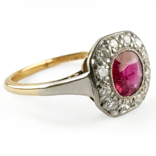 side view of Edwardian Diamond Daisy Cluster Ring