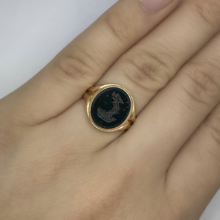 Bloodstone-Intaglio-Signet-Ring-Body-View1