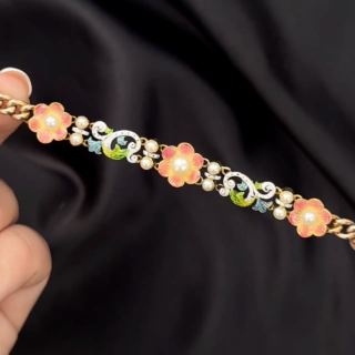 Antique-flower-pearl-braclet