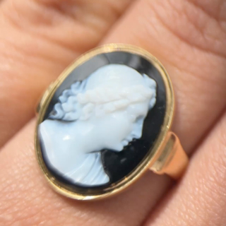 Early Victorian Banded Agate Cameo Ring