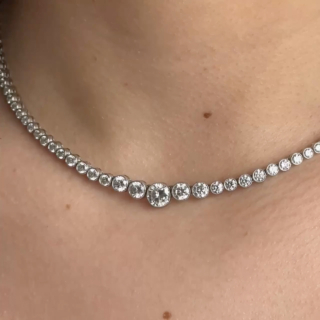 Graduated Riviera Diamond Necklace 12.5cts
