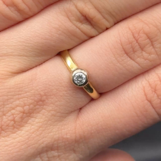 Single Stone Rub Over Diamond Ring